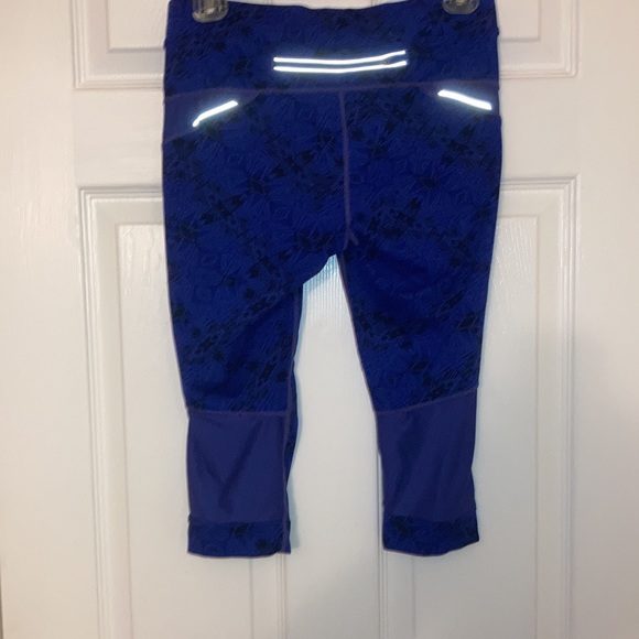 athleta crops - Picture 9 of 12